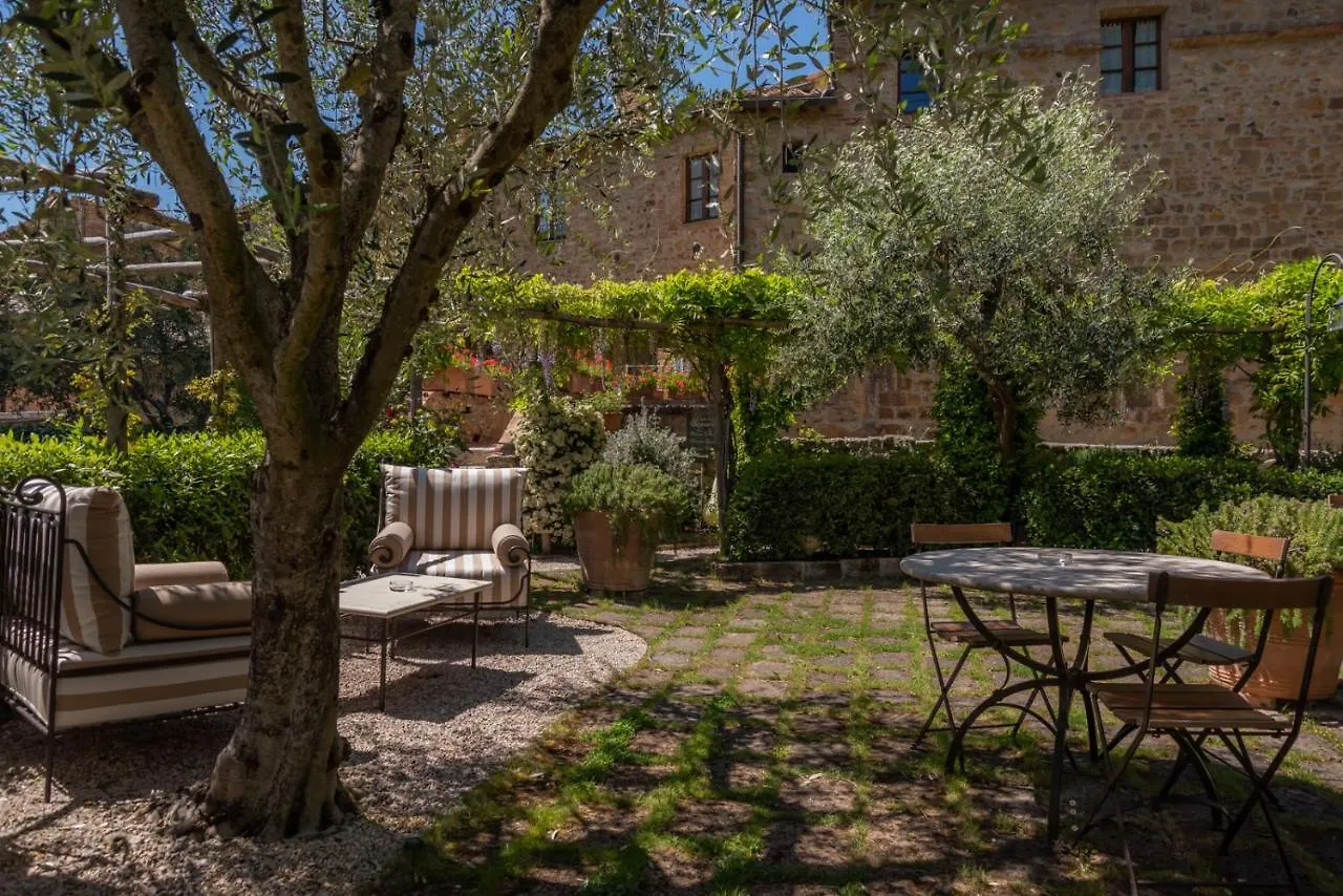 Bed & Breakfast Torre Giardino Segreto B&B- Borgo Capitano Collection - Albergo Diffuso San Quirico d'Orcia