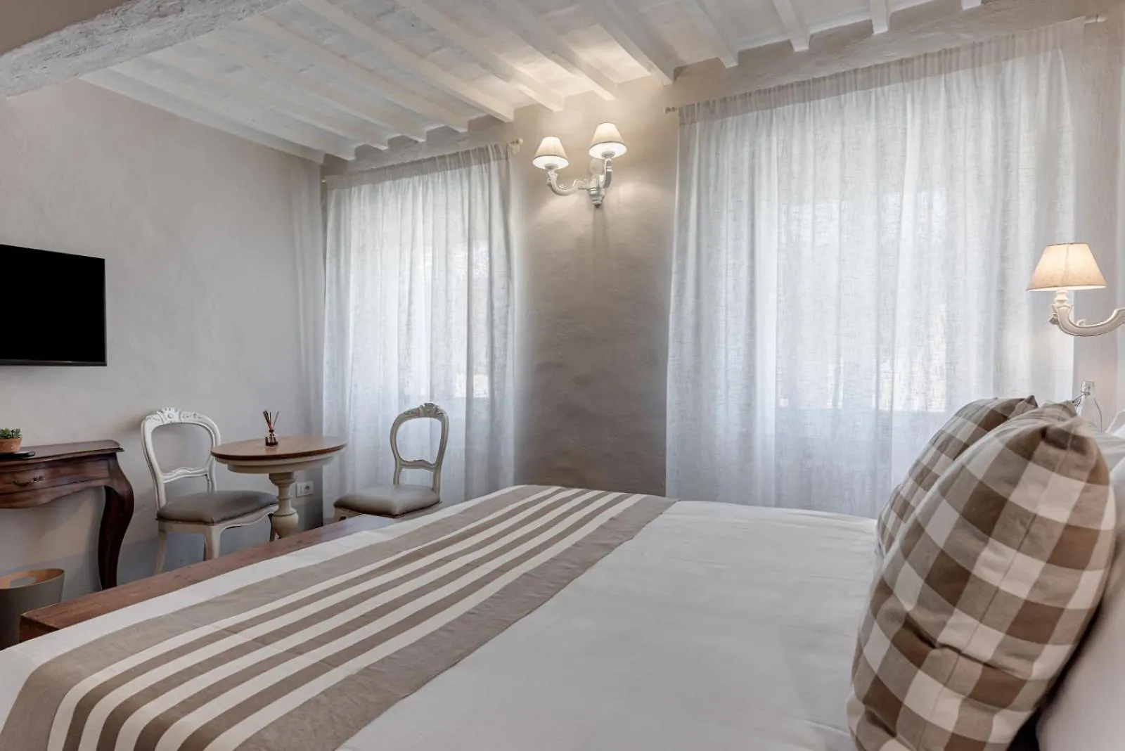 Torre Giardino Segreto B&B- Borgo Capitano Collection - Albergo Diffuso San Quirico d'Orcia Italy