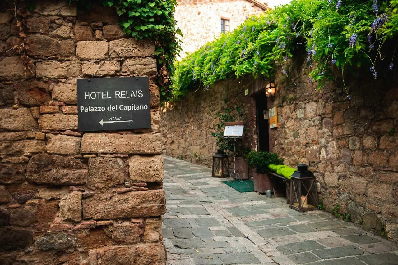 Torre Giardino Segreto B&B- Borgo Capitano Collection - Albergo Diffuso San Quirico d'Orcia 5*,